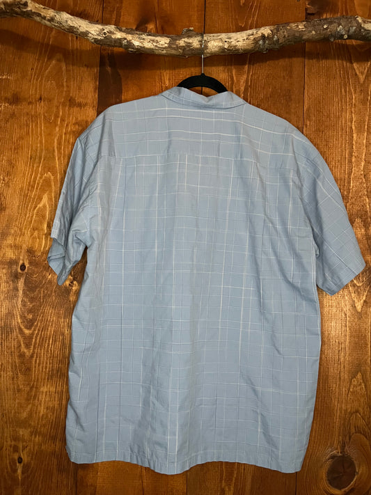 Patagonia short sleeve button up - L