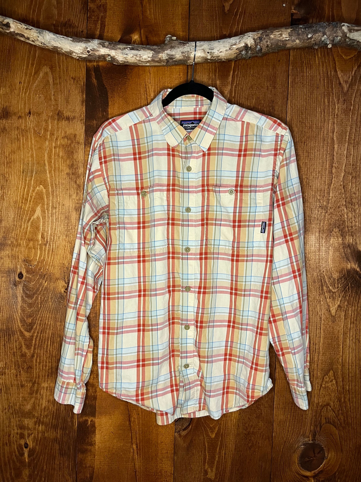 Patagonia long sleeve button up - S