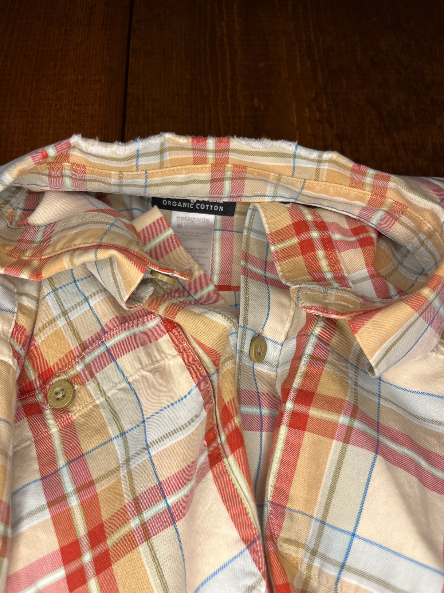 Patagonia long sleeve button up - S