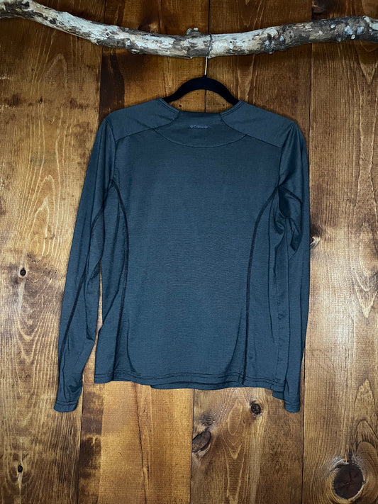 Columbia long sleeve - M