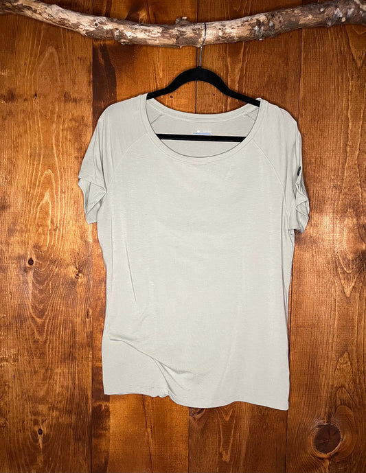 Columbia short sleeve shirt - L