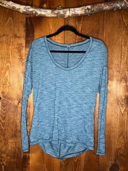 Lululemon long sleeve - L