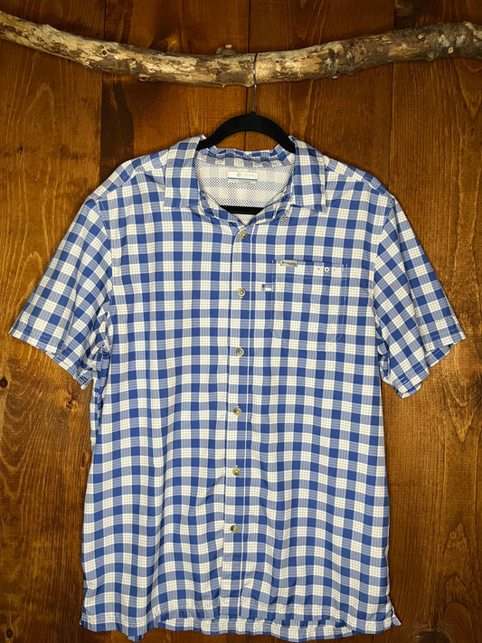 Columbia short sleeve button up - M
